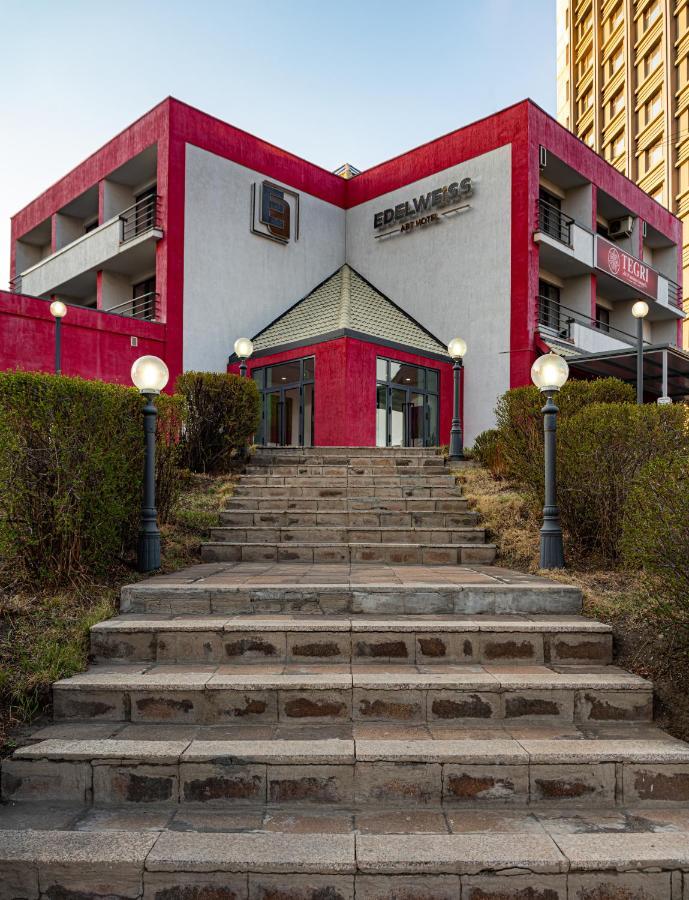 Edelweiss Art Hotel أولان باتور المظهر الخارجي الصورة